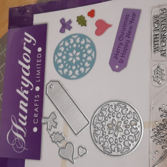 Christmas clear stamp & die set - Picture 3 of 3